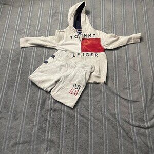 Tommy Hilfiger